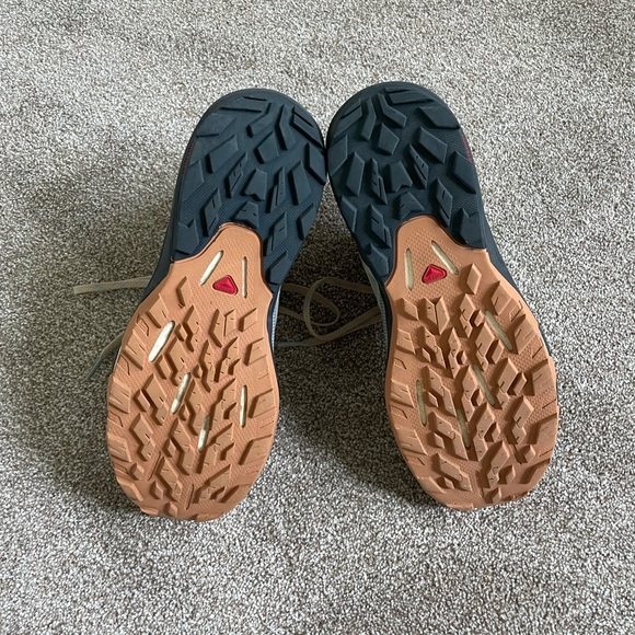 [Salomon] Outpulse Mid Goretex Hiking Boots - Picture 13 of 16